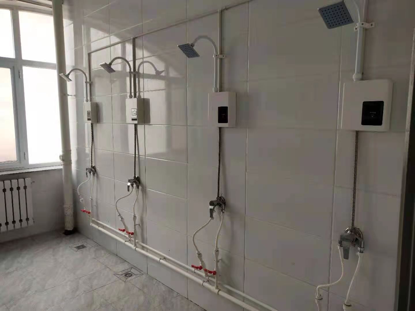 TB-201刷卡式感應淋浴器（明裝）